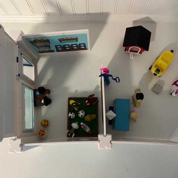 Roblox Adopt Me play set - Picture 2 of 5